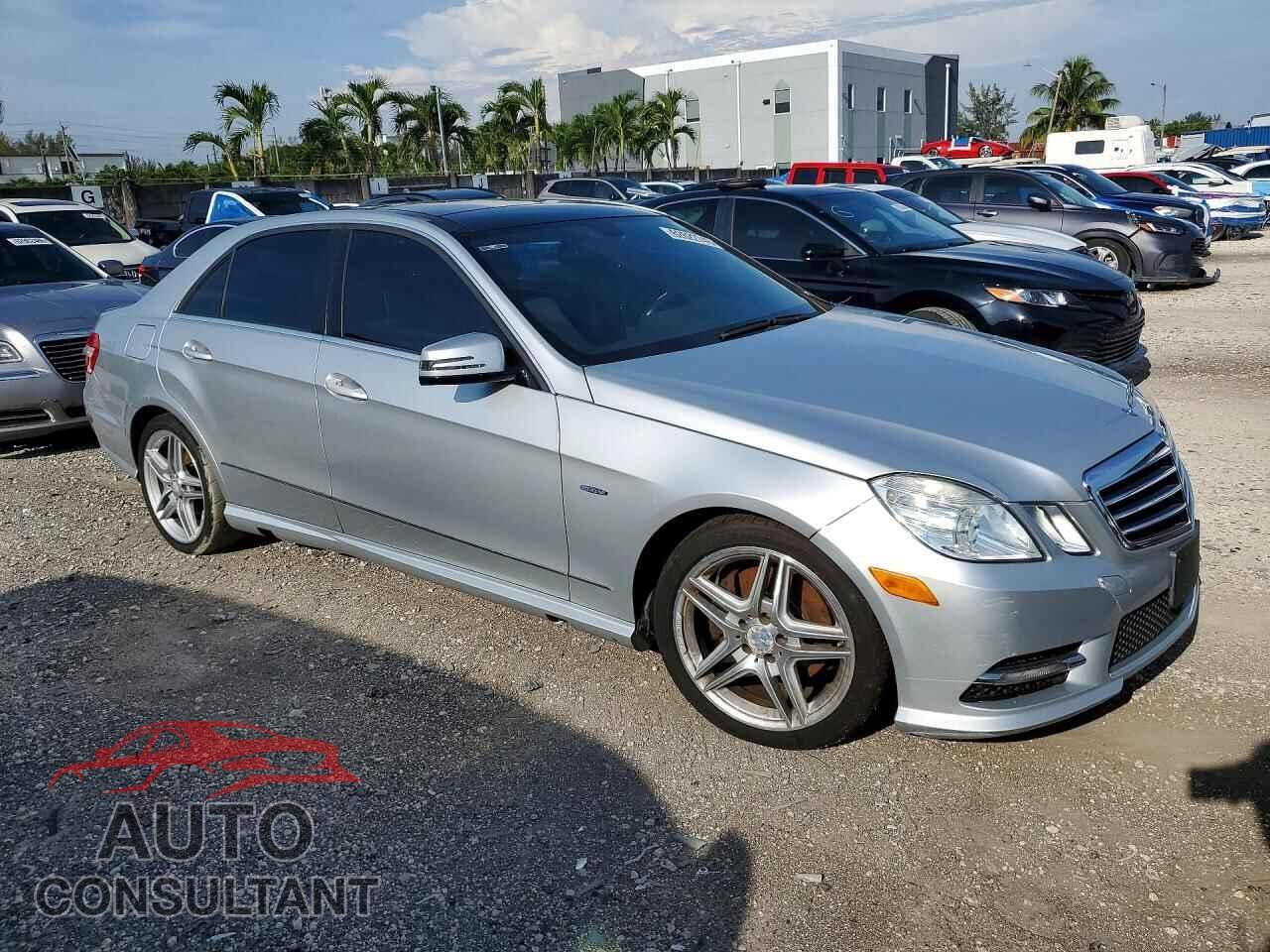 MERCEDES-BENZ E-CLASS 2012 - WDDHF5KB9CA631881