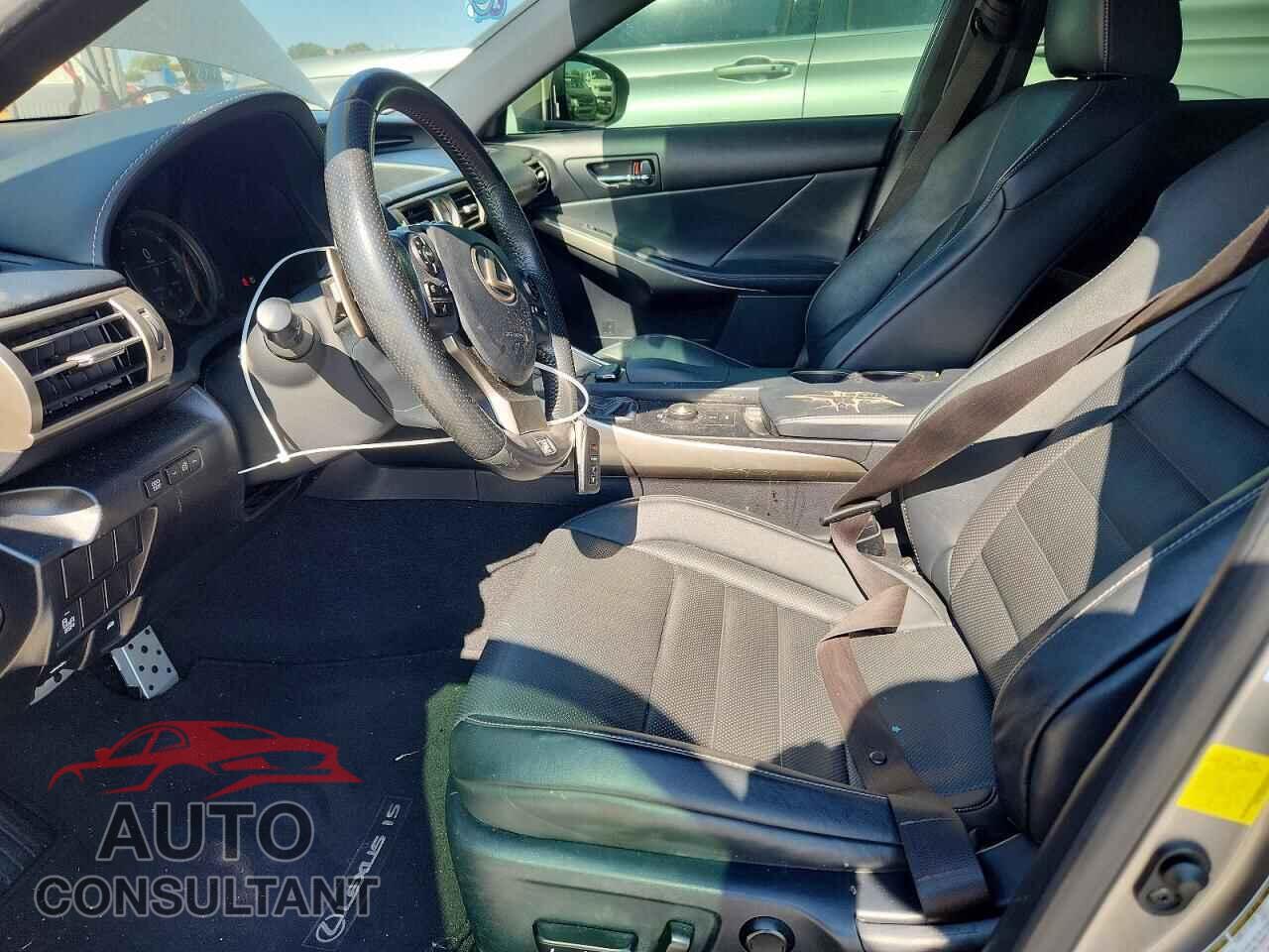 LEXUS IS 2015 - JTHBF1D28F5071532
