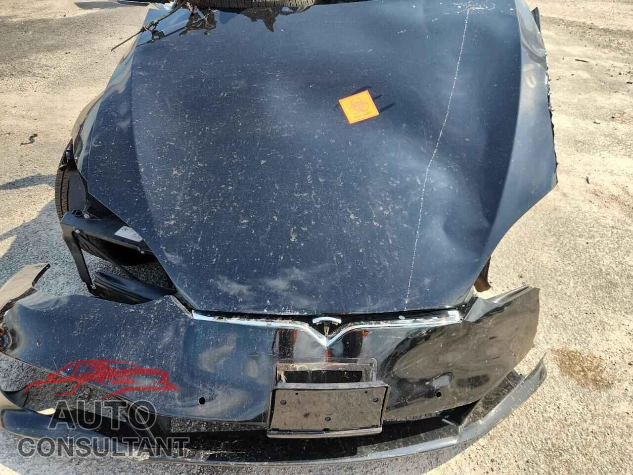 TESLA MODEL S 2020 - 5YJSA1E27LF413271
