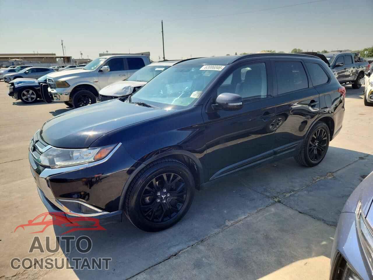 MITSUBISHI OUTLANDER 2018 - JA4AD3A32JZ021989