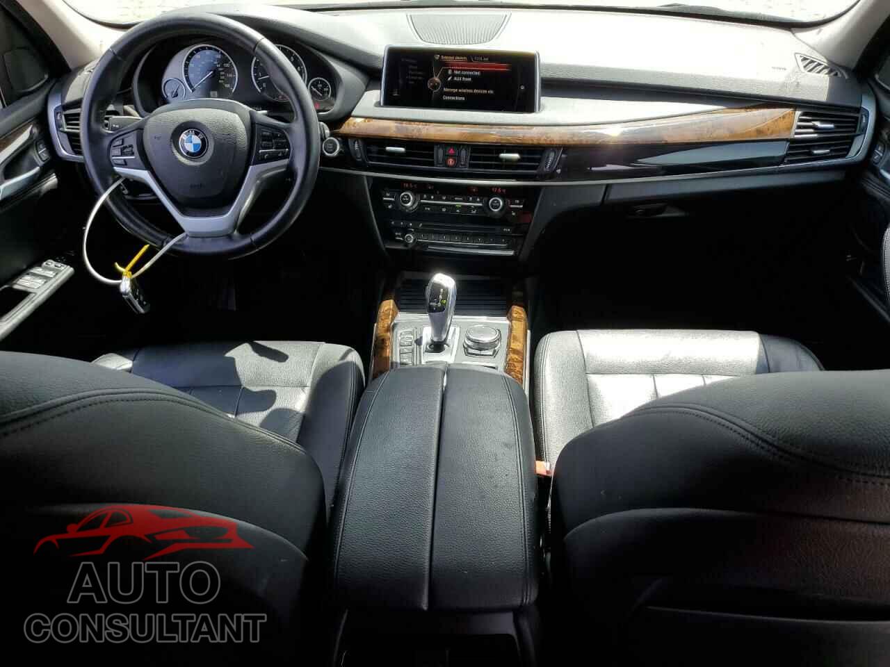 BMW X5 2015 - 5UXKR0C54F0P09110