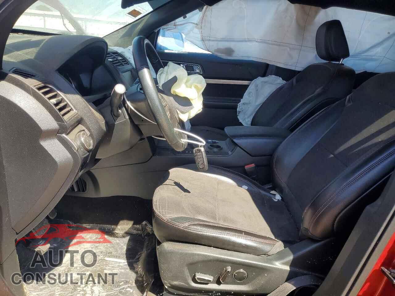 FORD EXPLORER 2018 - 1FM5K7D8XJGB32471