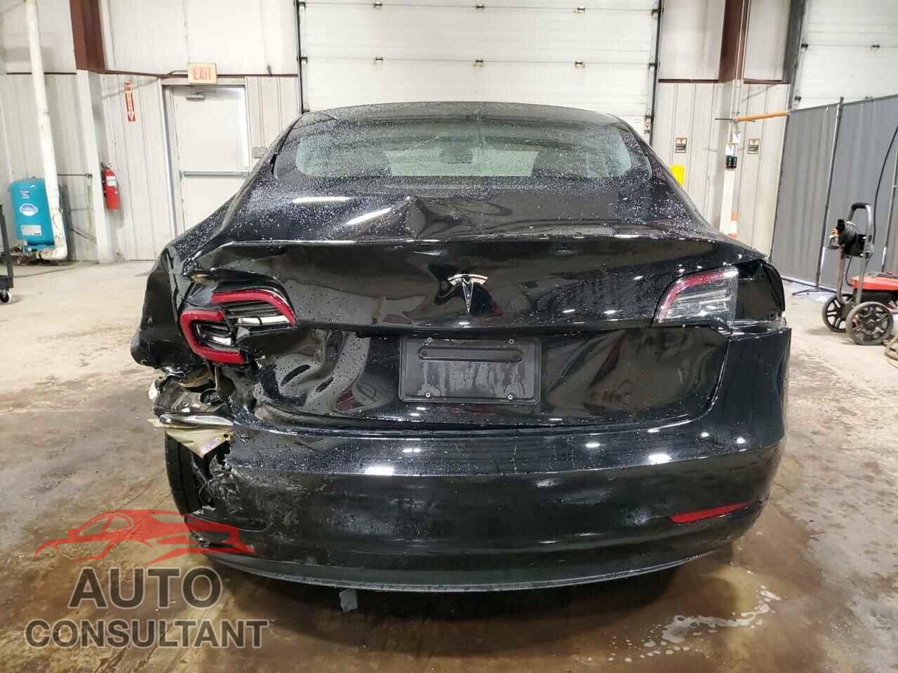 TESLA MODEL 3 2022 - 5YJ3E1EA2NF369277