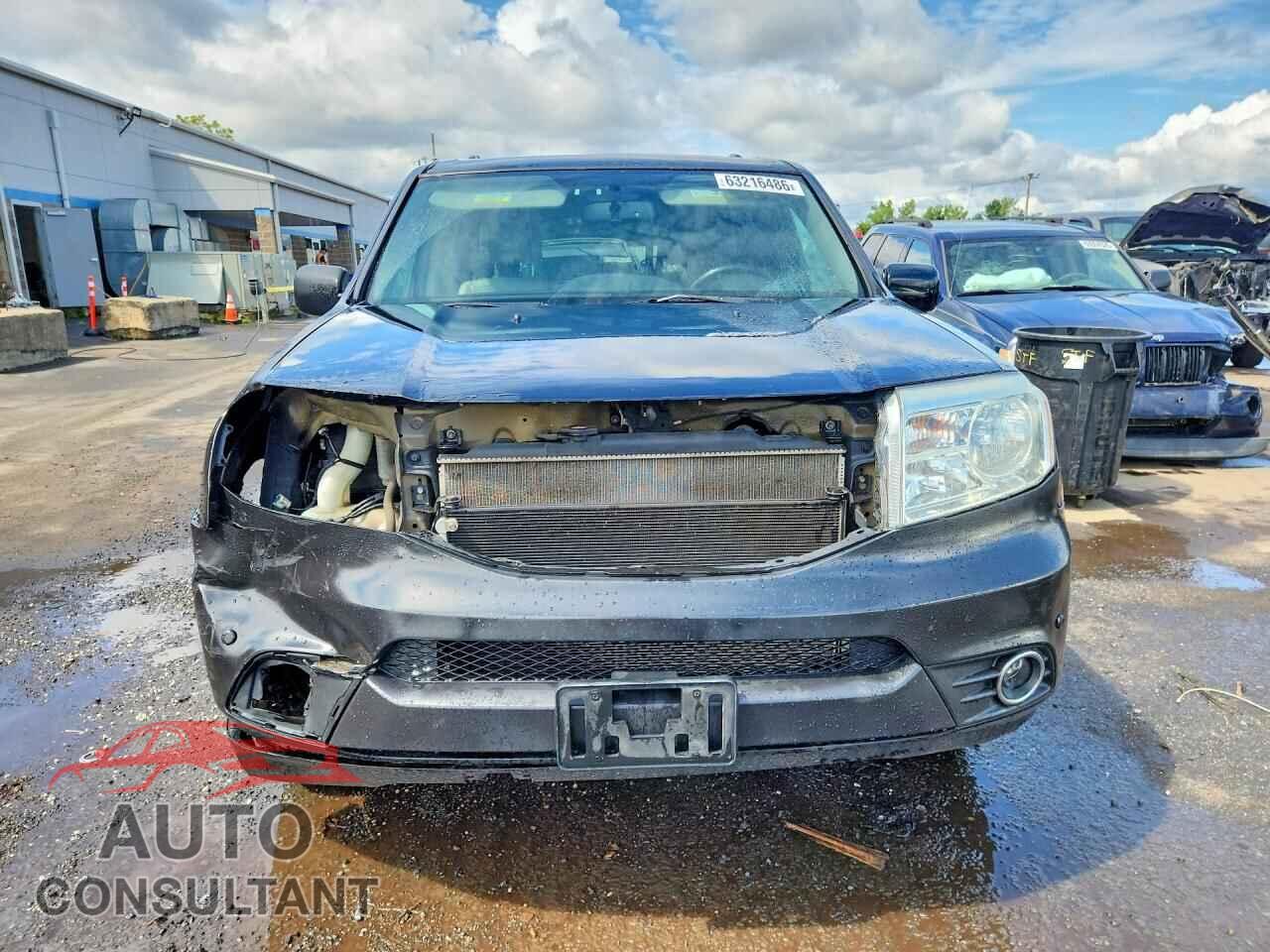 HONDA PILOT 2013 - 5FNYF3H98DB007839