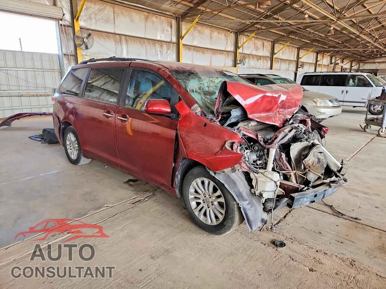 TOYOTA SIENNA 2013 - 5TDYK3DC8DS393672