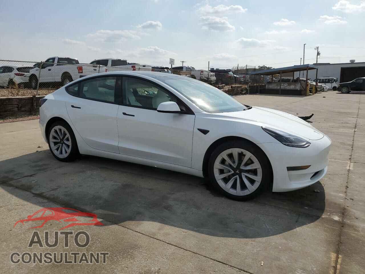 TESLA MODEL 3 2023 - 5YJ3E1EA5PF572537