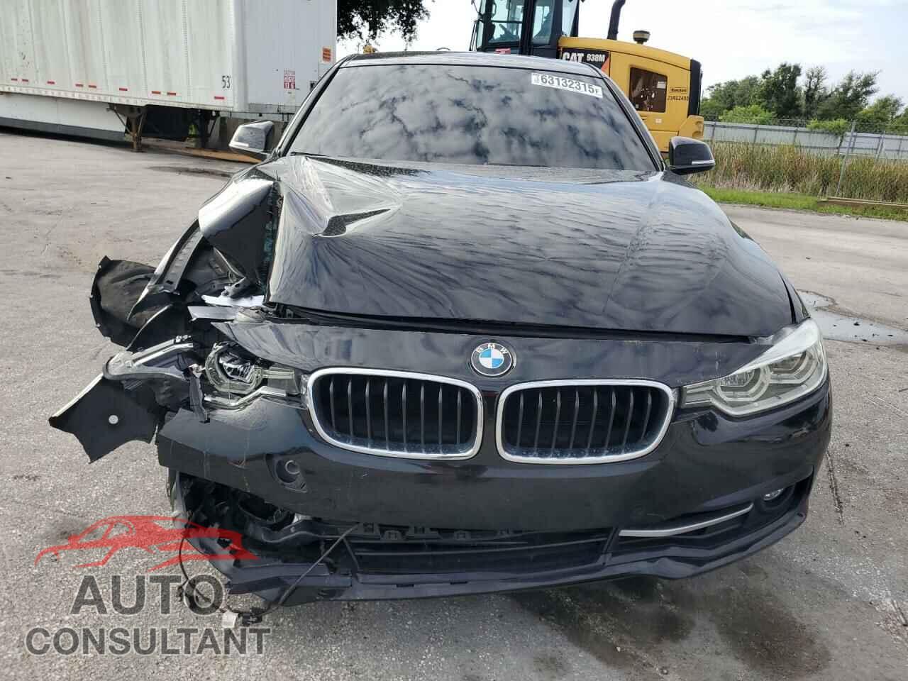 BMW 3 SERIES 2018 - WBA8B9C54JEE81030