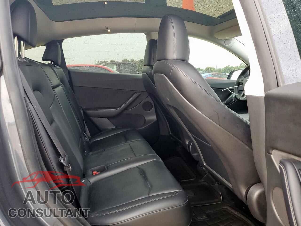 TESLA MODEL Y 2022 - 7SAYGDEE3NA002392