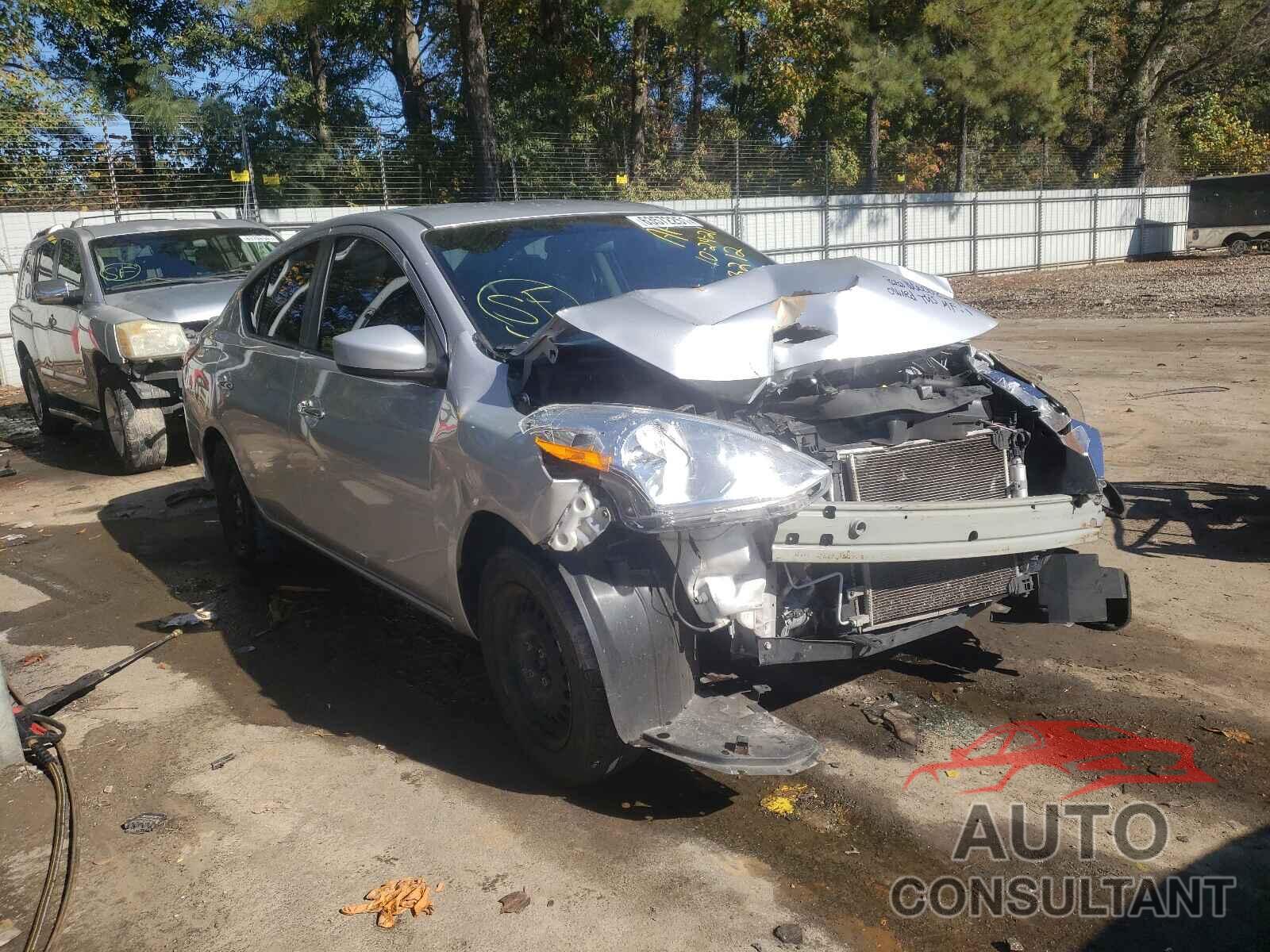 NISSAN VERSA 2019 - 3N1CN7APXKL853212