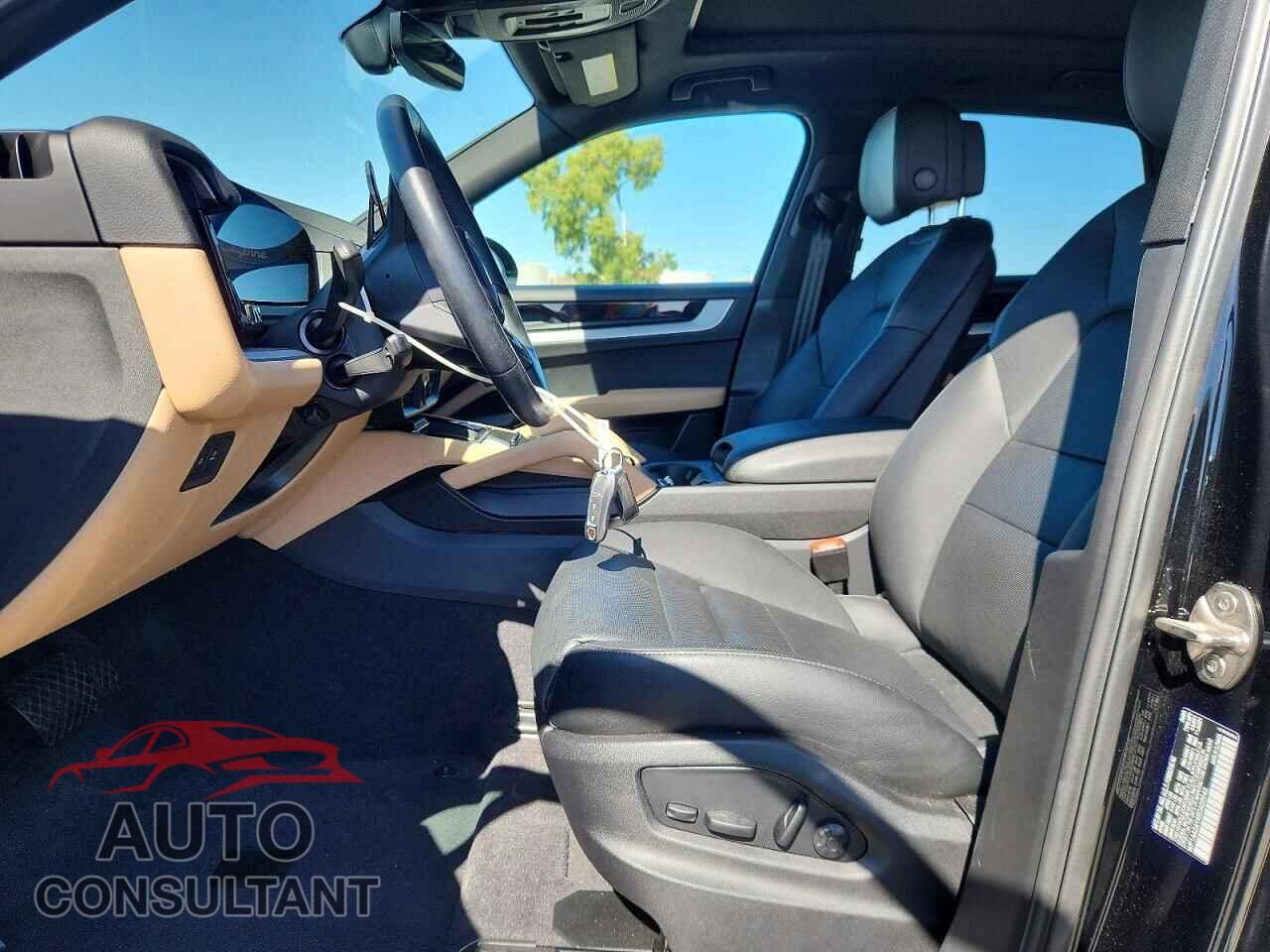 PORSCHE CAYENNE 2024 - WP1AA2AY4RDA03943