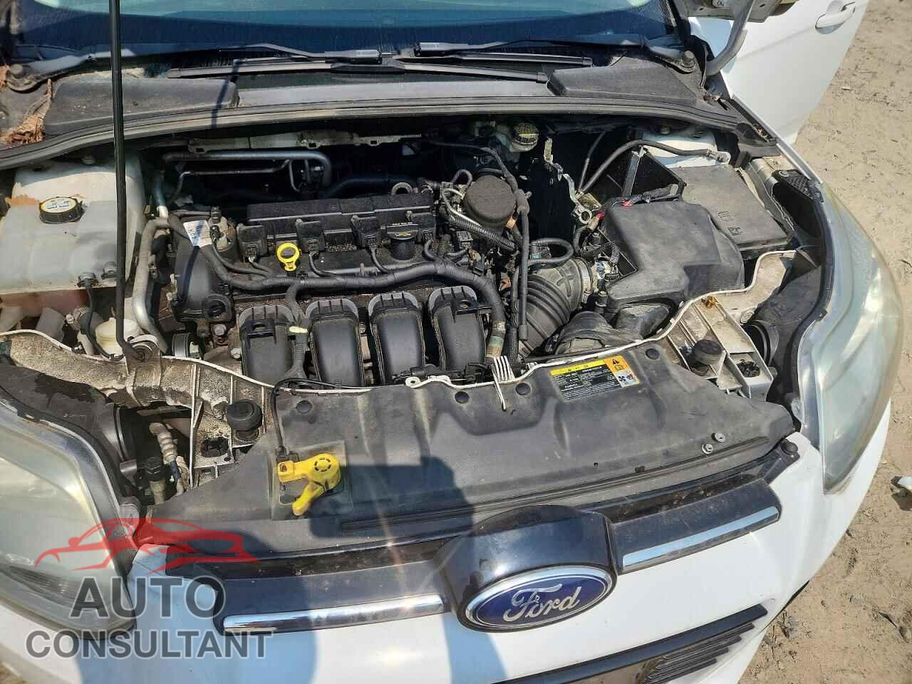 FORD FOCUS 2012 - 1FAHP3H23CL353105