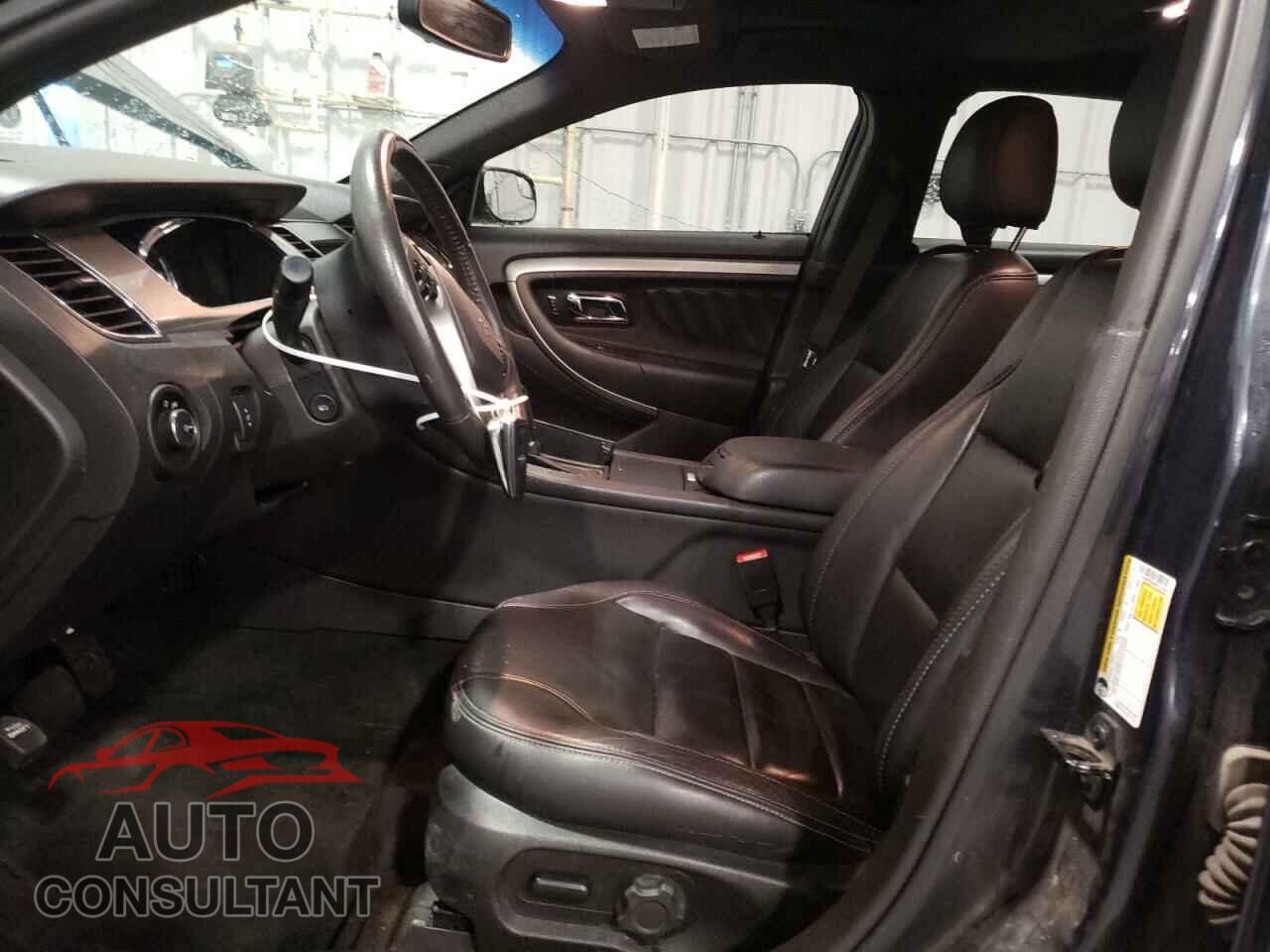 FORD TAURUS 2017 - 1FAHP2E82HG121436