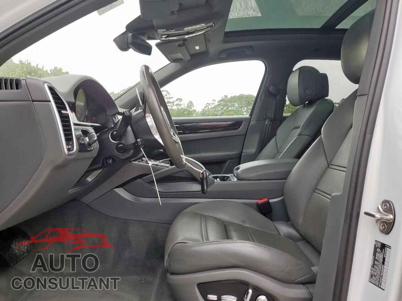 PORSCHE CAYENNE 2021 - WP1AA2AY1MDA06839