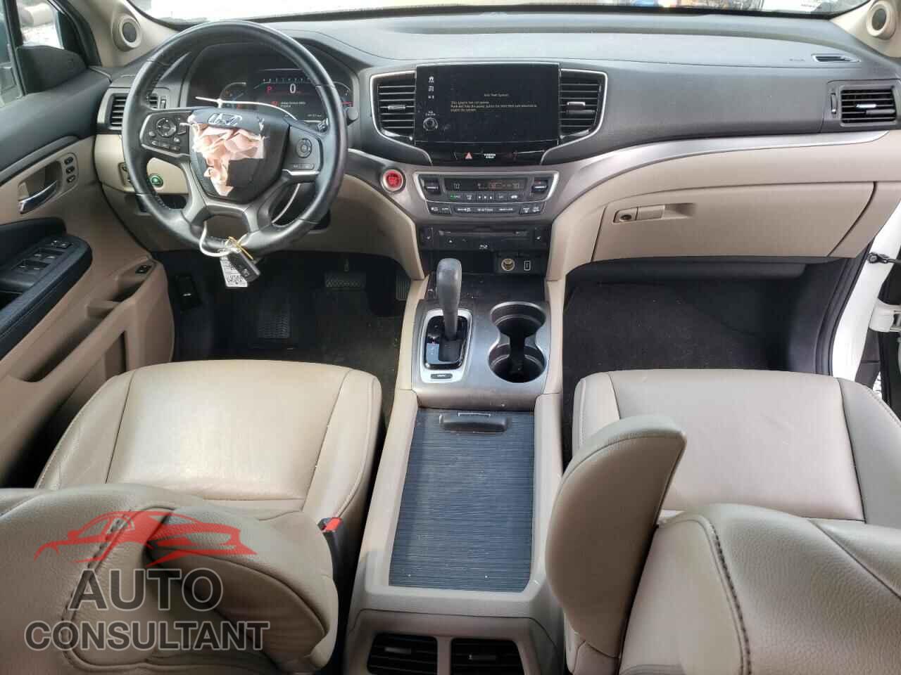 HONDA PILOT 2019 - 5FNYF5H43KB018907