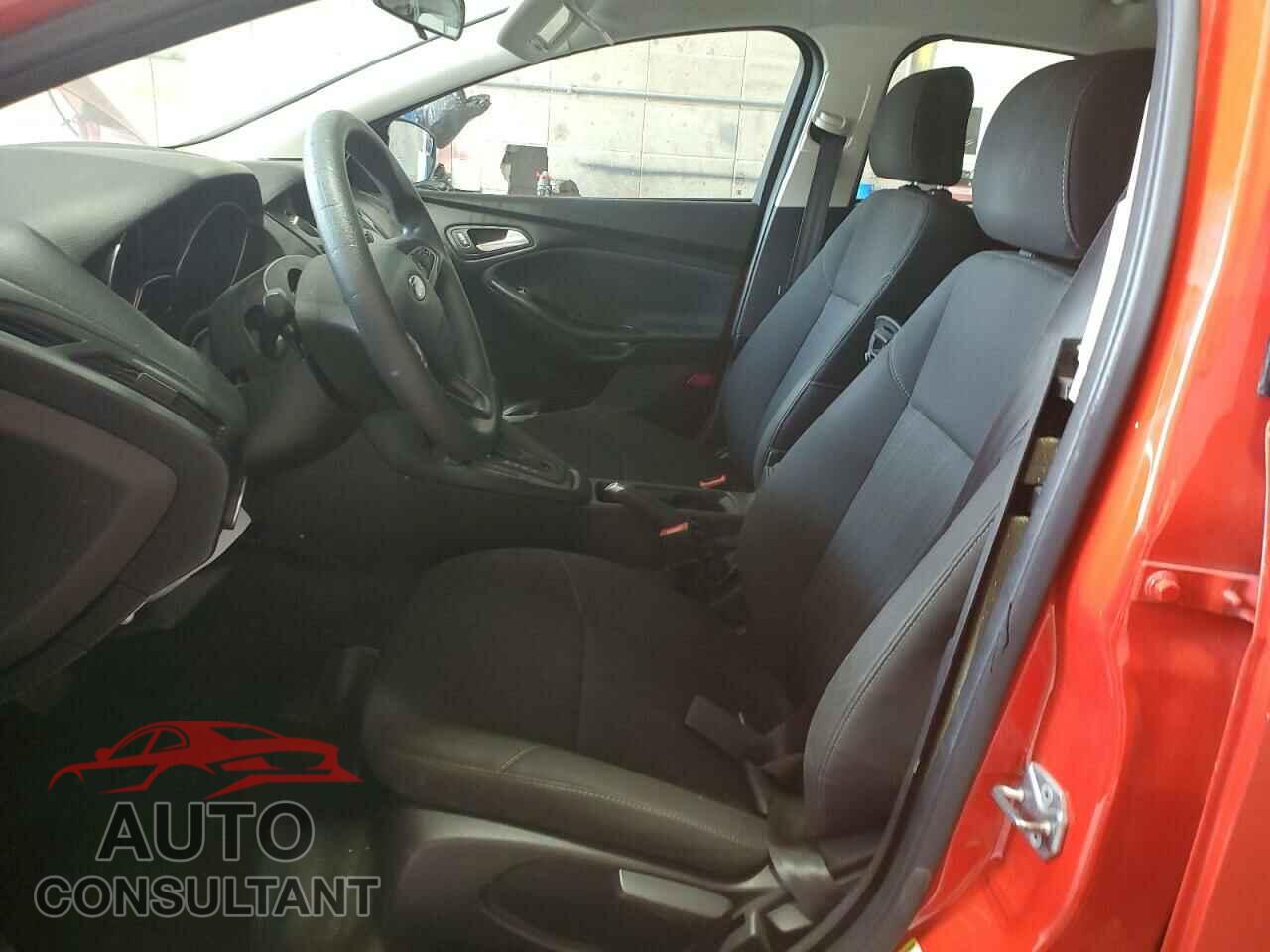 FORD FOCUS 2016 - 1FADP3K21GL271127