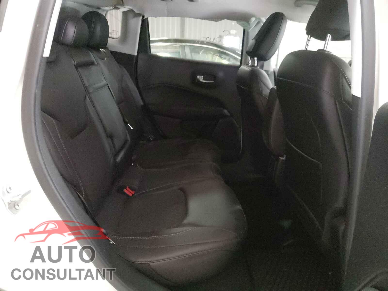 JEEP COMPASS 2018 - 3C4NJDBB8JT423468