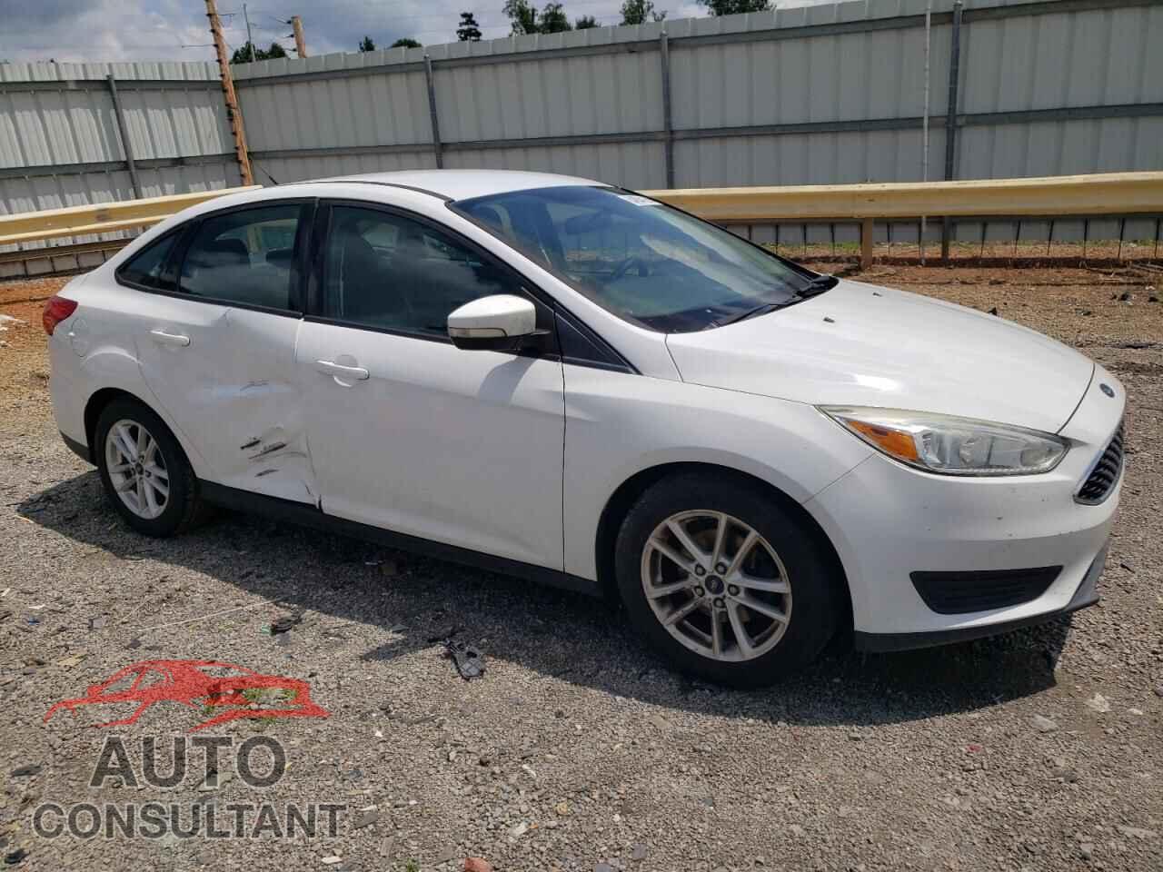 FORD FOCUS 2015 - 1FADP3F24FL340093