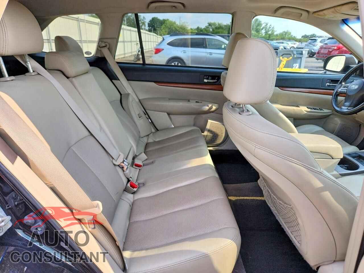 SUBARU OUTBACK 2014 - 4S4BRBLC3E3218774