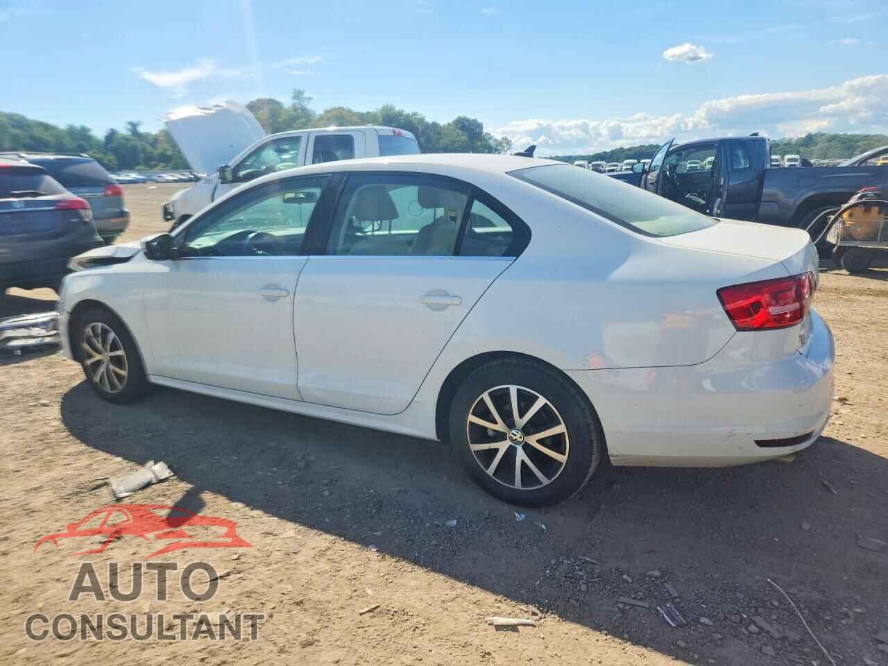 VOLKSWAGEN JETTA 2017 - 3VWDB7AJXHM247513