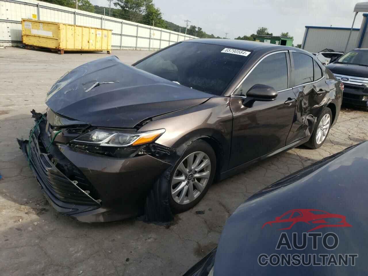 TOYOTA CAMRY 2018 - 4T1B11HK1JU539718