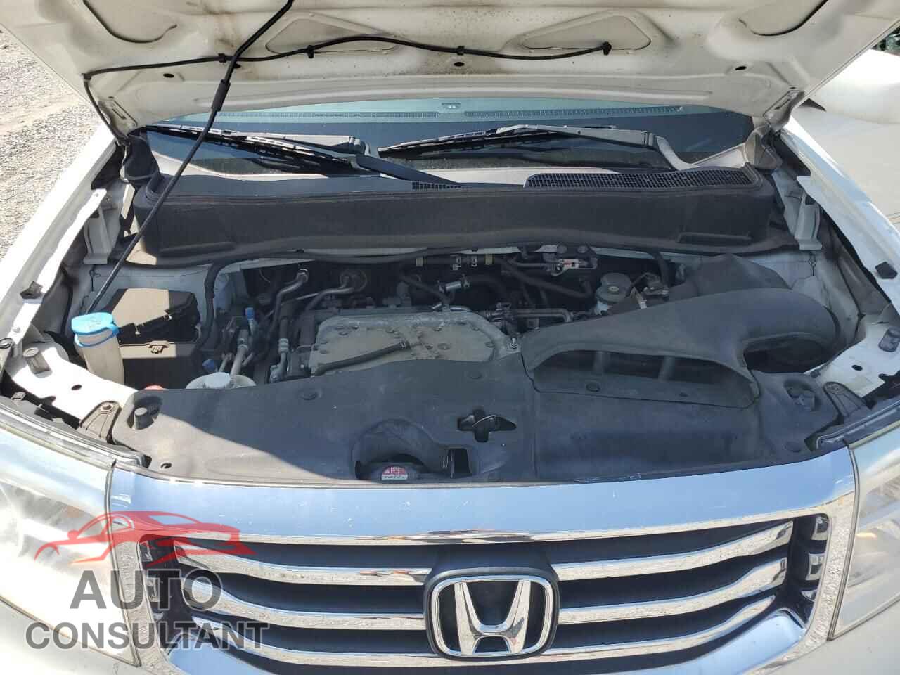 HONDA PILOT 2012 - 5FNYF4H9XCB012979