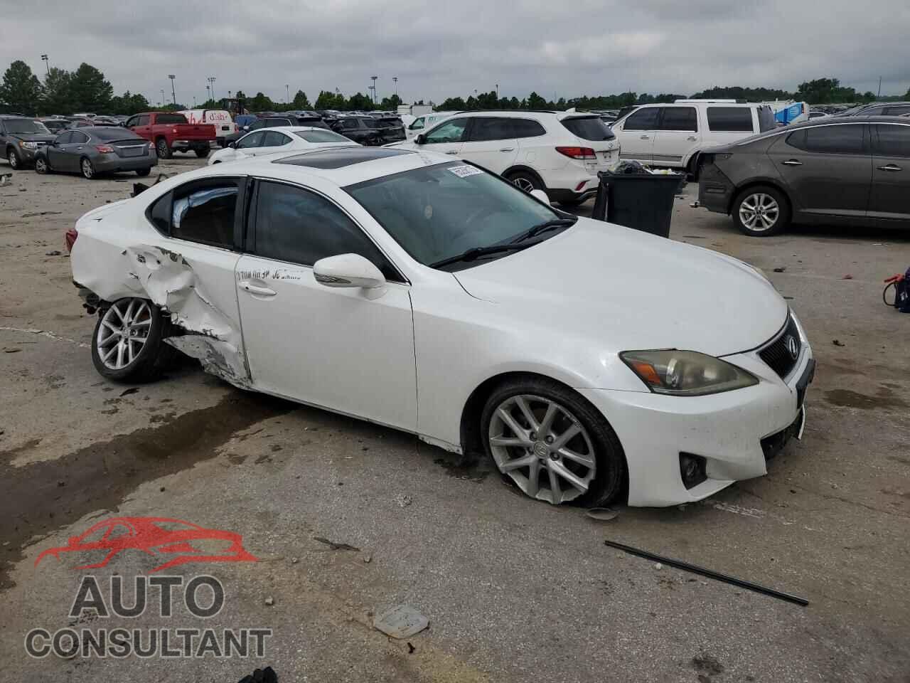 LEXUS IS 2012 - JTHCF5C27C5057047