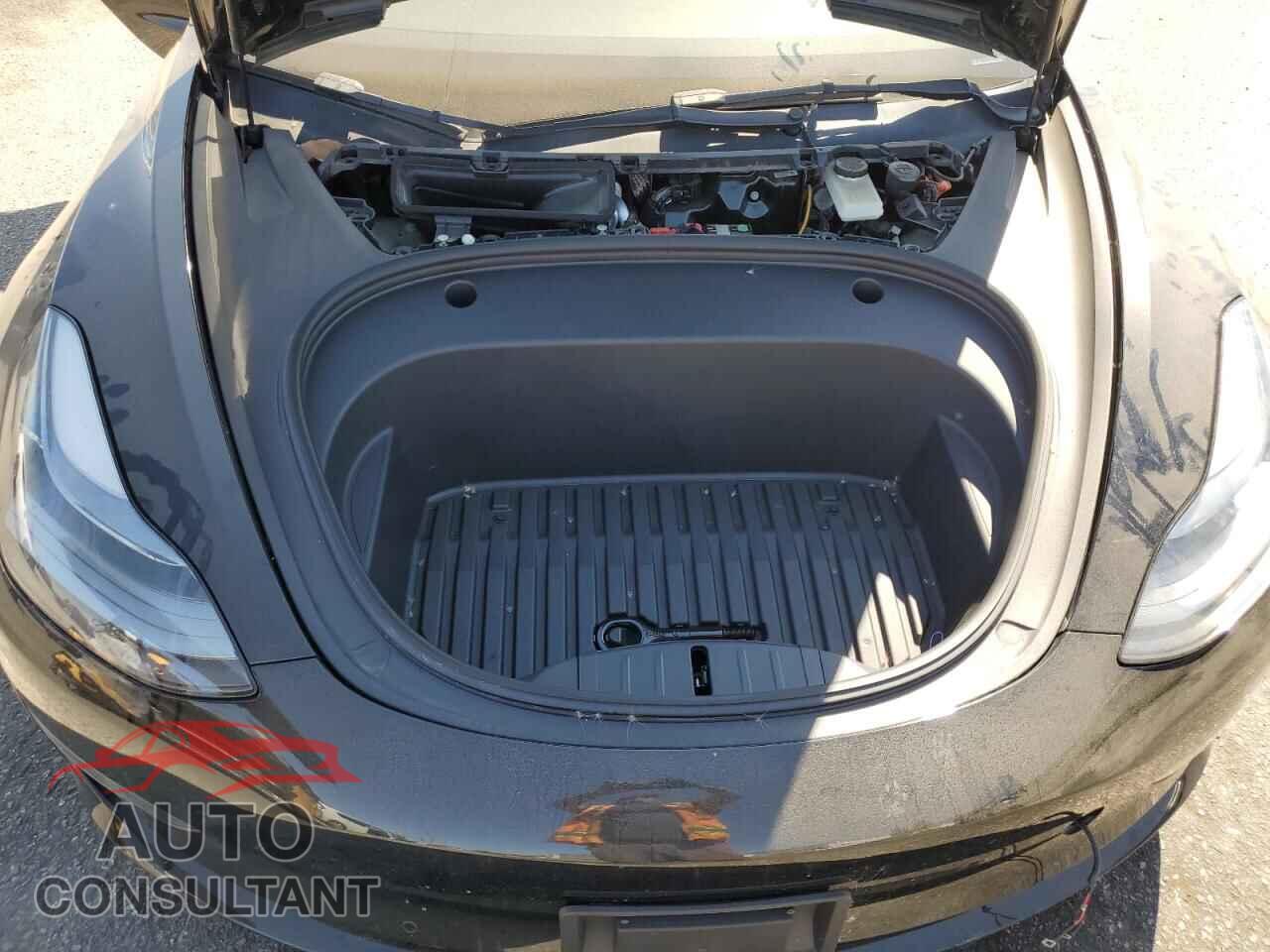 TESLA MODEL 3 2022 - 5YJ3E1EA4NF358409