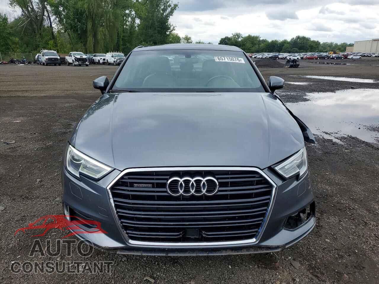 AUDI A3 2017 - WAUB8GFF2H1052545