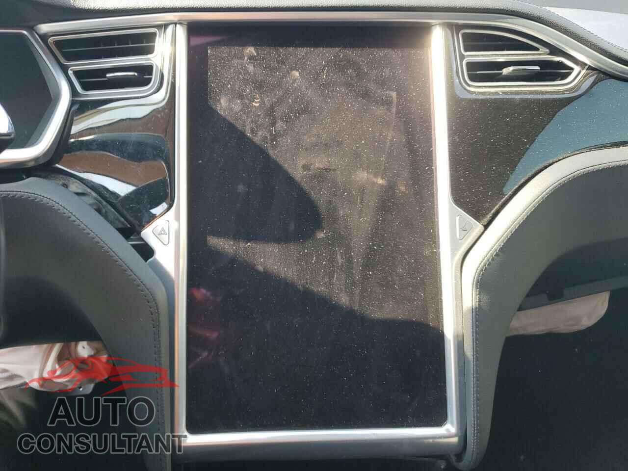 TESLA MODEL S 2013 - 5YJSA1CP6DFP27686