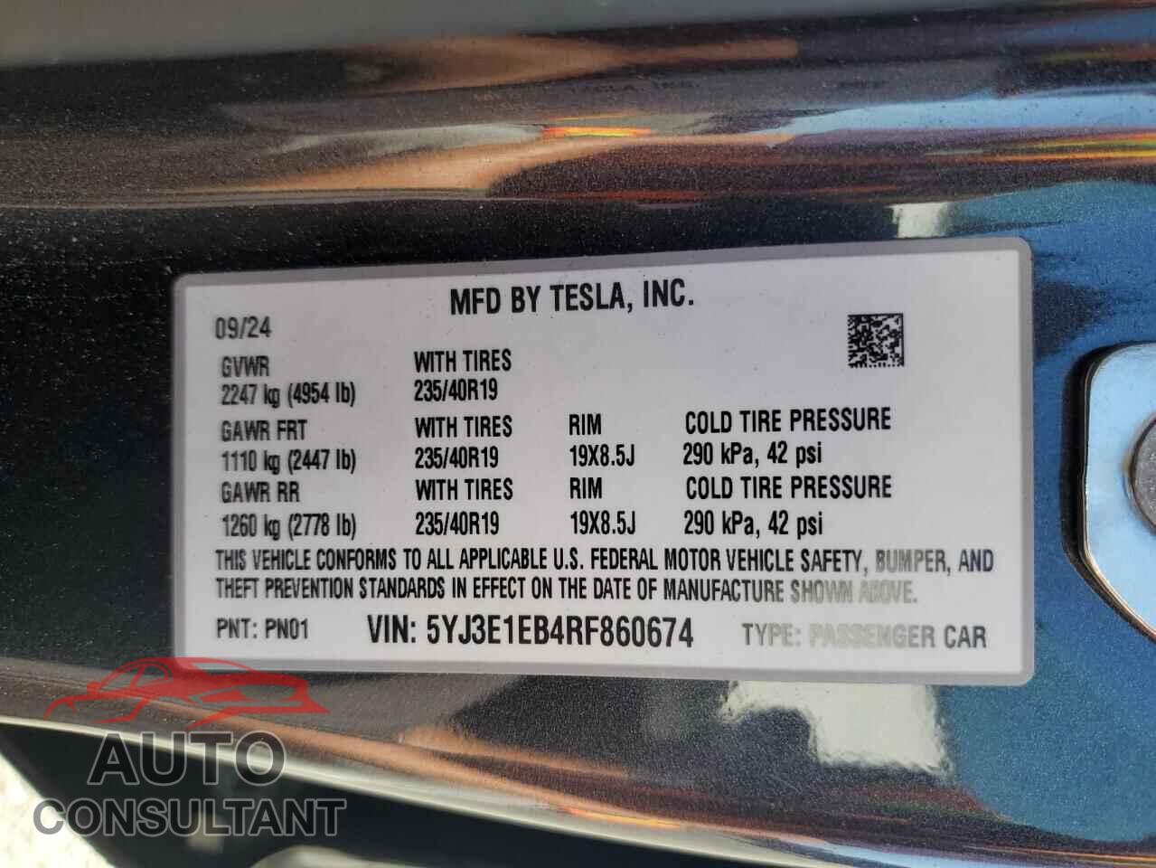 TESLA MODEL 3 2024 - 5YJ3E1EB4RF860674