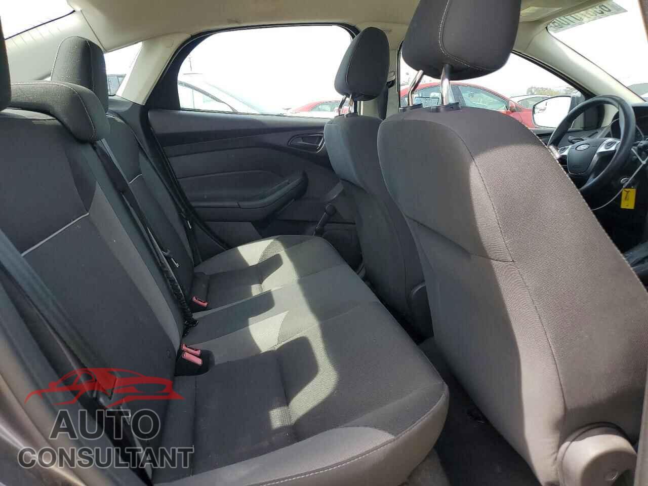 FORD FOCUS 2014 - 1FADP3E27EL287342
