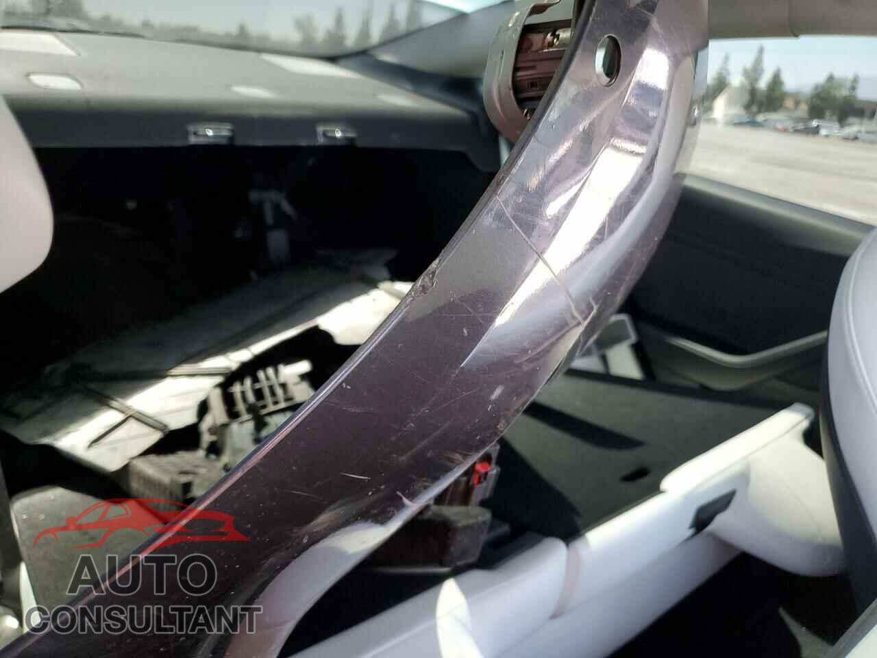 TESLA MODEL 3 2021 - 5YJ3E1EC9MF995697