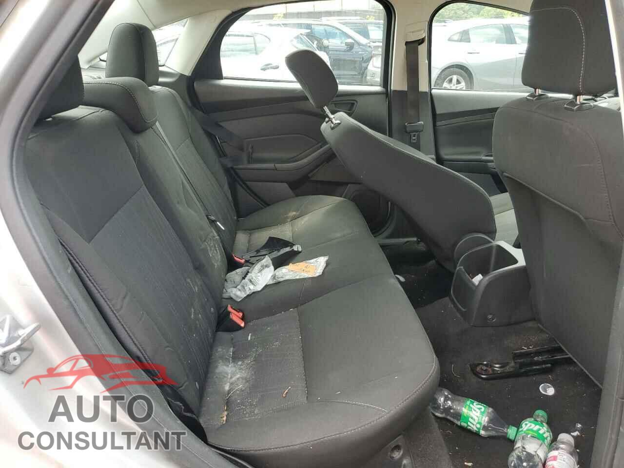 FORD FOCUS 2017 - 1FADP3E27HL316780