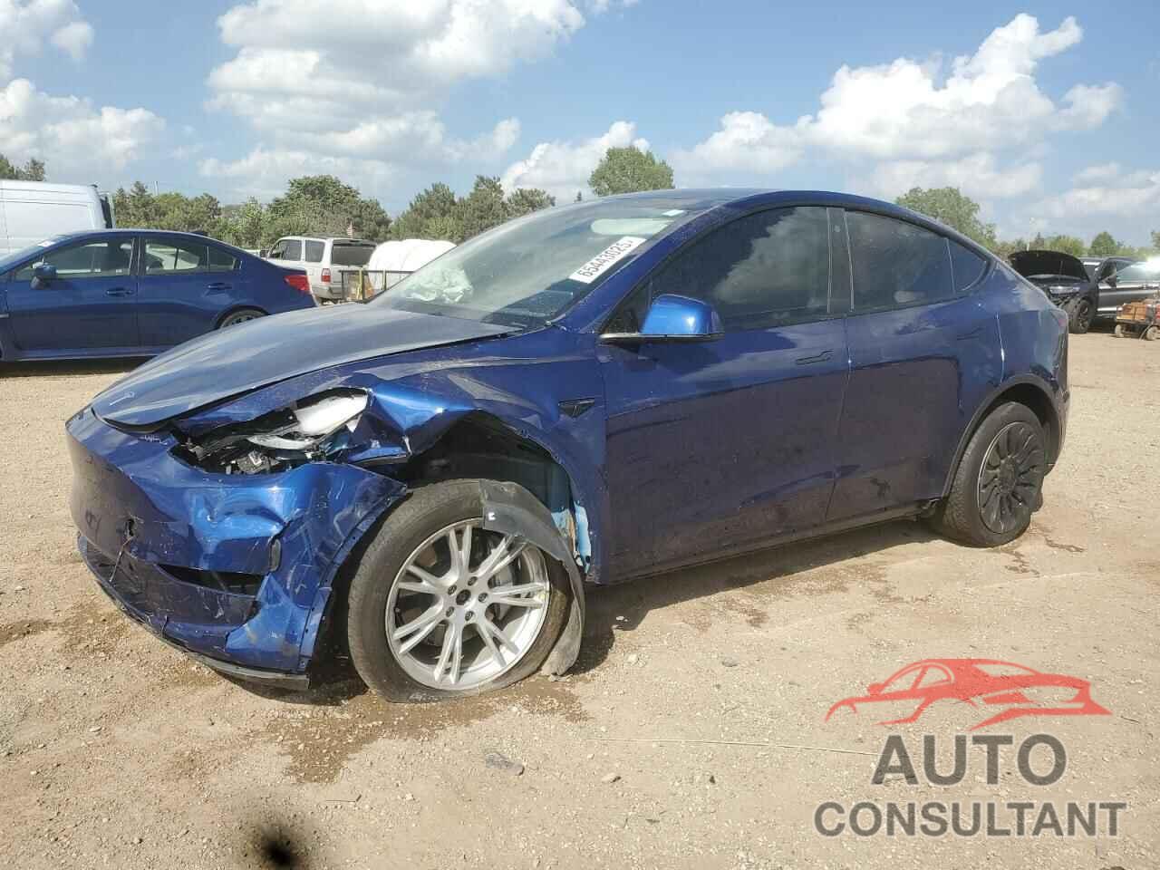 TESLA MODEL Y 2023 - 7SAYGDEE4PF674869