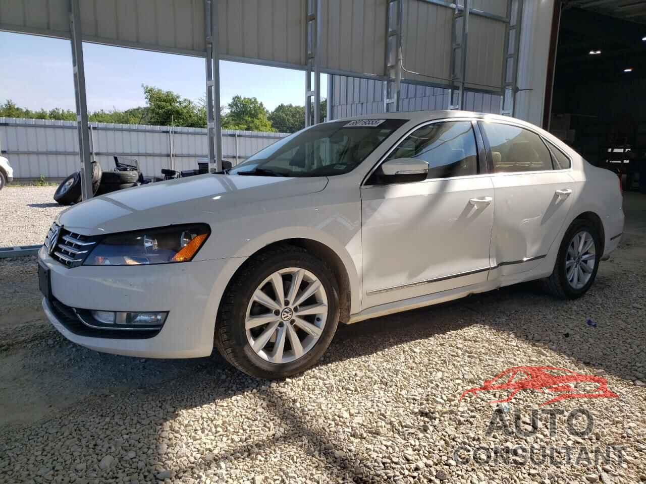 VOLKSWAGEN PASSAT 2012 - 1VWCP7A33CC080033