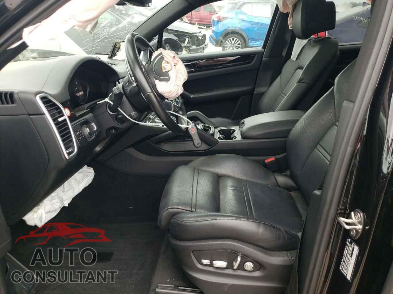 PORSCHE CAYENNE 2019 - WP1AA2AY8KDA00890