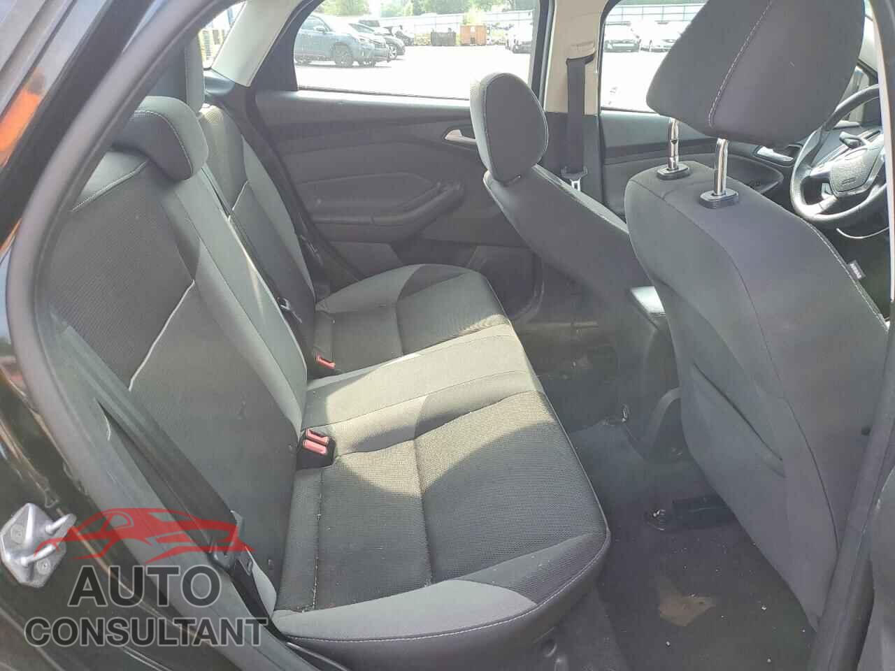 FORD FOCUS 2014 - 1FADP3F26EL360487