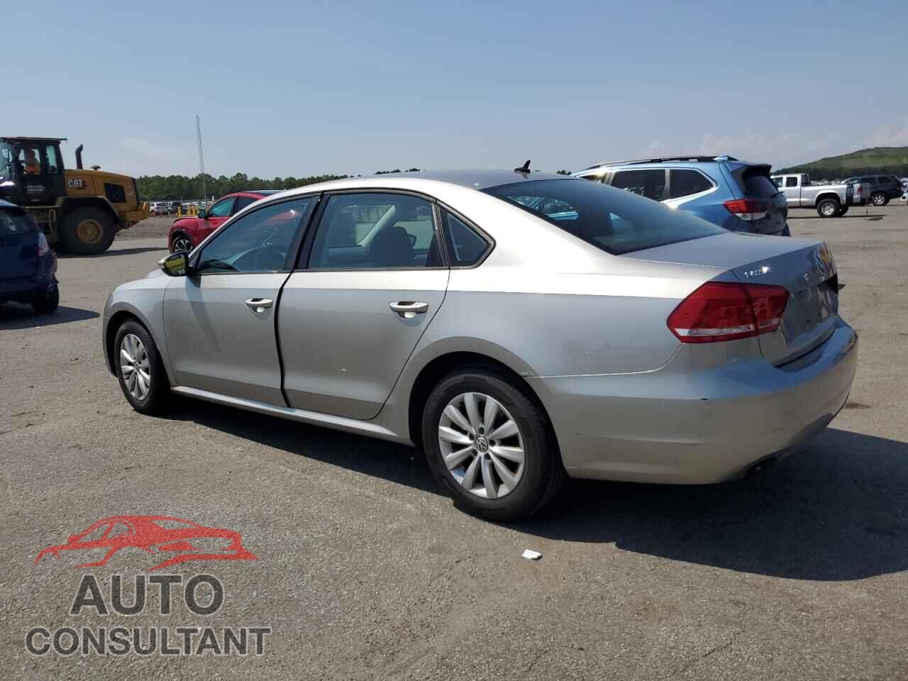 VOLKSWAGEN PASSAT 2012 - 1VWAP7A32CC051999