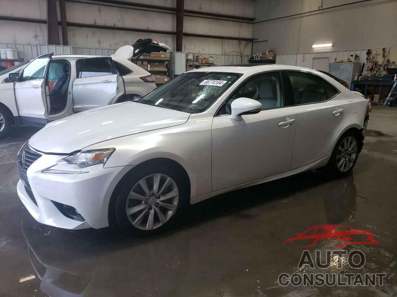 LEXUS IS 2016 - JTHBA1D21G5019451