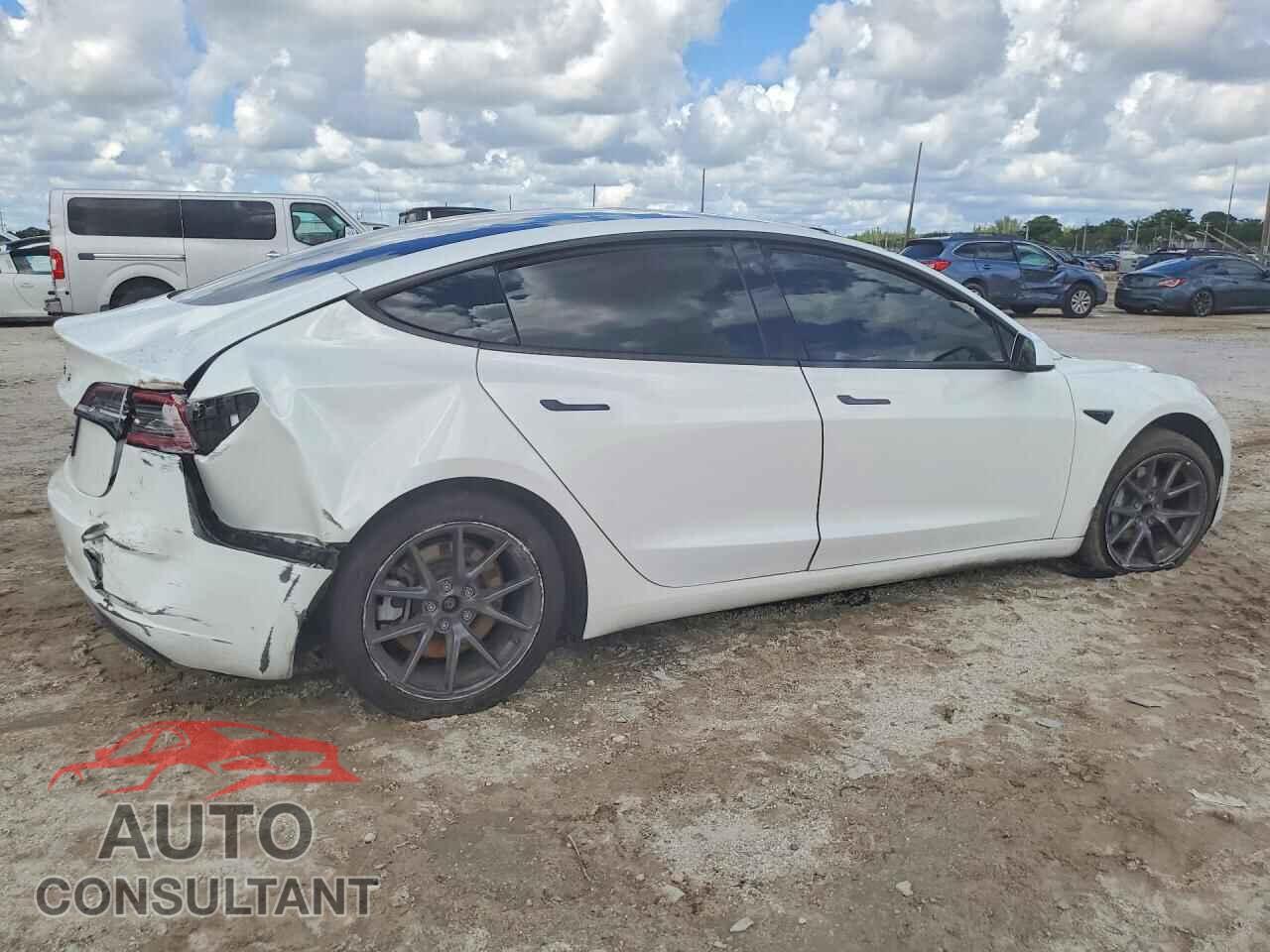 TESLA MODEL 3 2023 - 5YJ3E1EA9PF462851