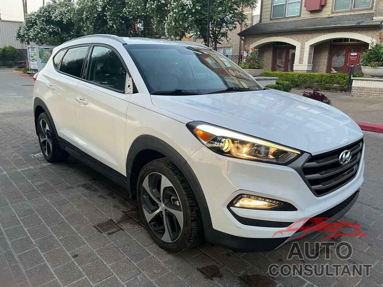 HYUNDAI TUCSON 2016 - KM8J33A24GU203050