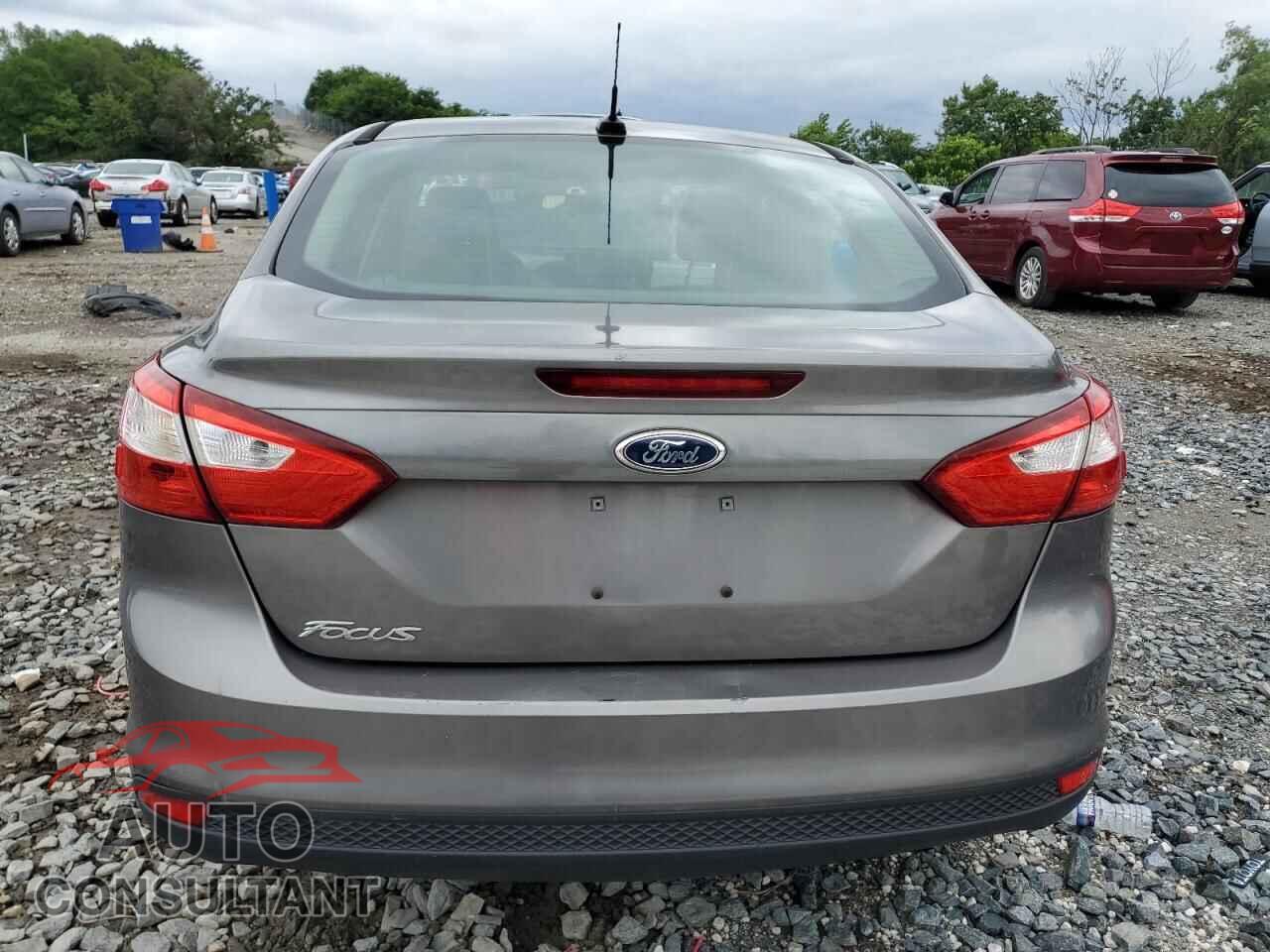 FORD FOCUS 2012 - 1FAHP3E21CL216507