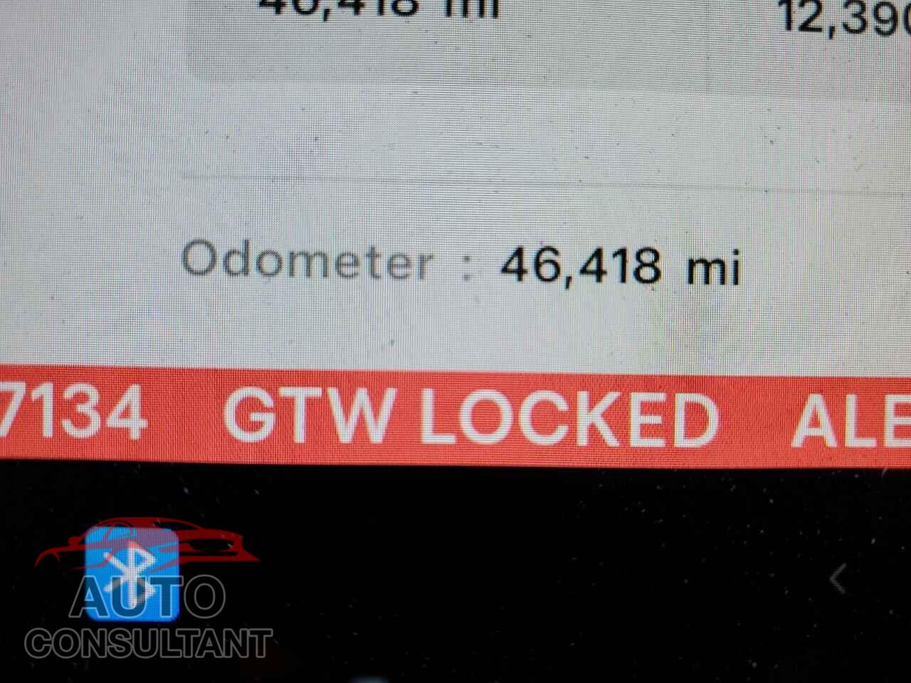 TESLA MODEL 3 2019 - 5YJ3E1EA7KF327134