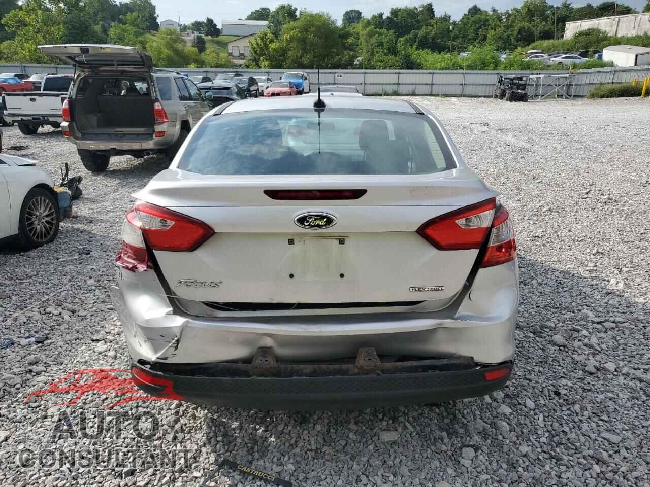 FORD FOCUS 2014 - 1FADP3E27EL388963