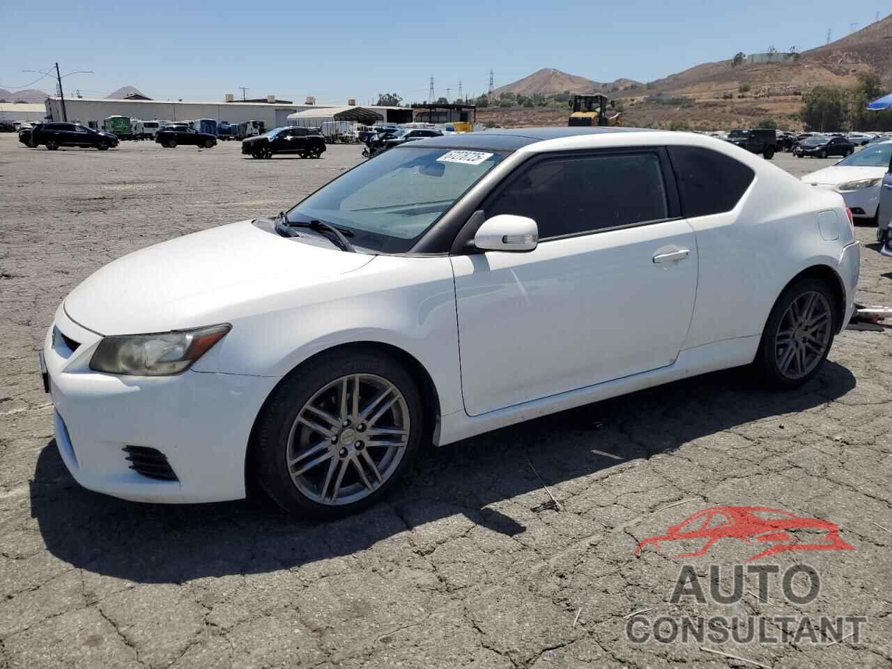 TOYOTA SCION 2013 - JTKJF5C72D3065146
