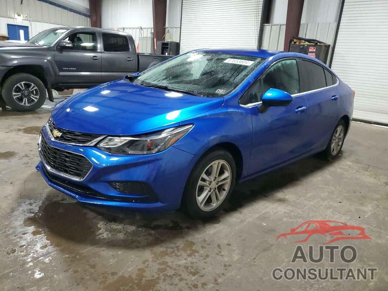 CHEVROLET CRUZE 2018 - 1G1BE5SM7J7140880