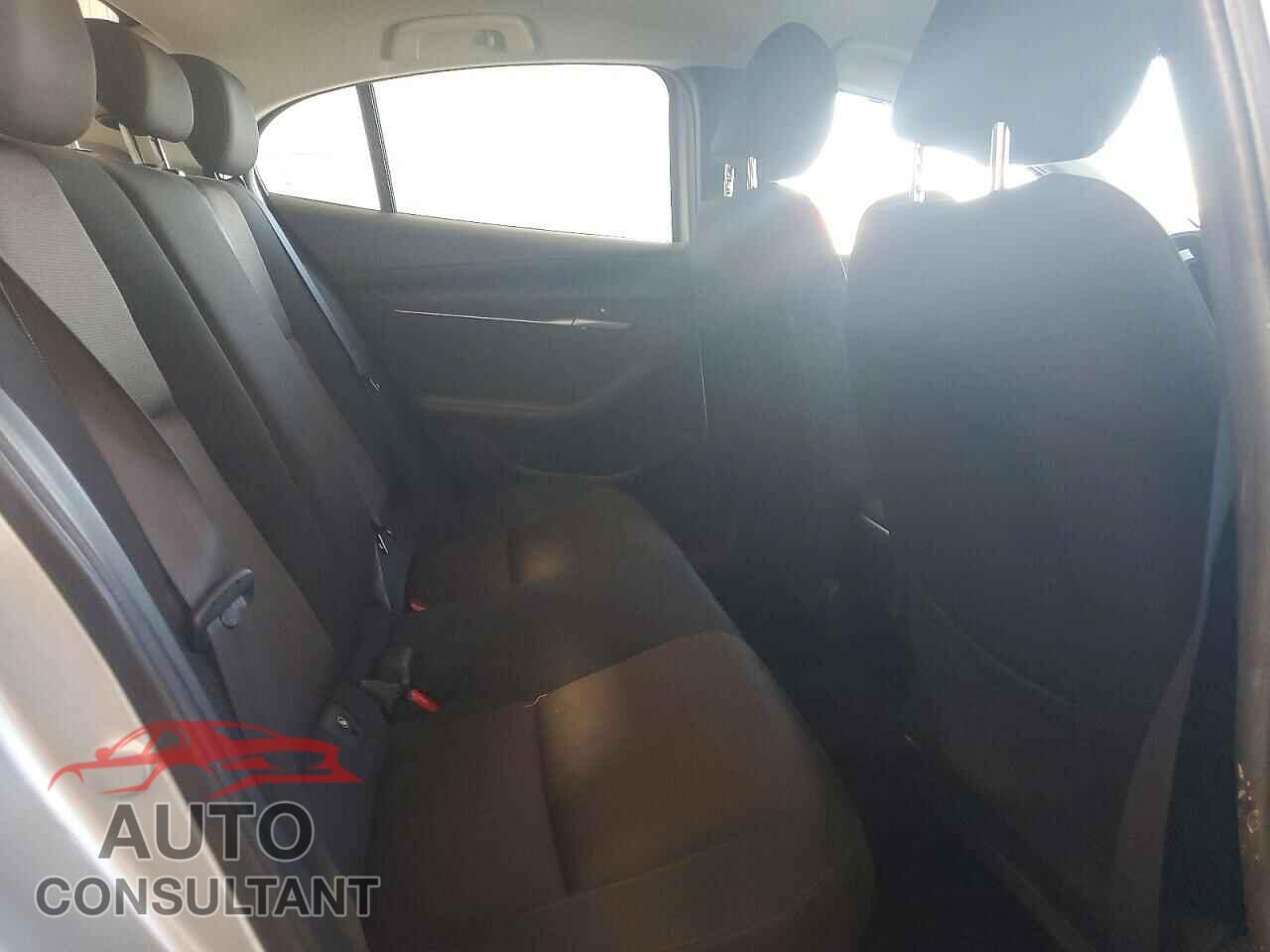MAZDA 3 2019 - 3MZBPABL0KM113901