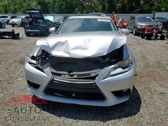 LEXUS IS 2015 - JTHBF1D29F5045991