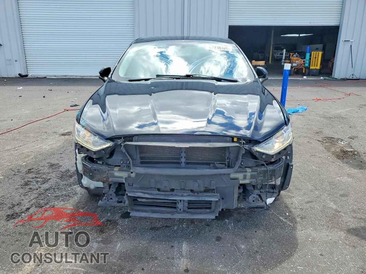 FORD FUSION 2017 - 3FA6P0LU6HR300082