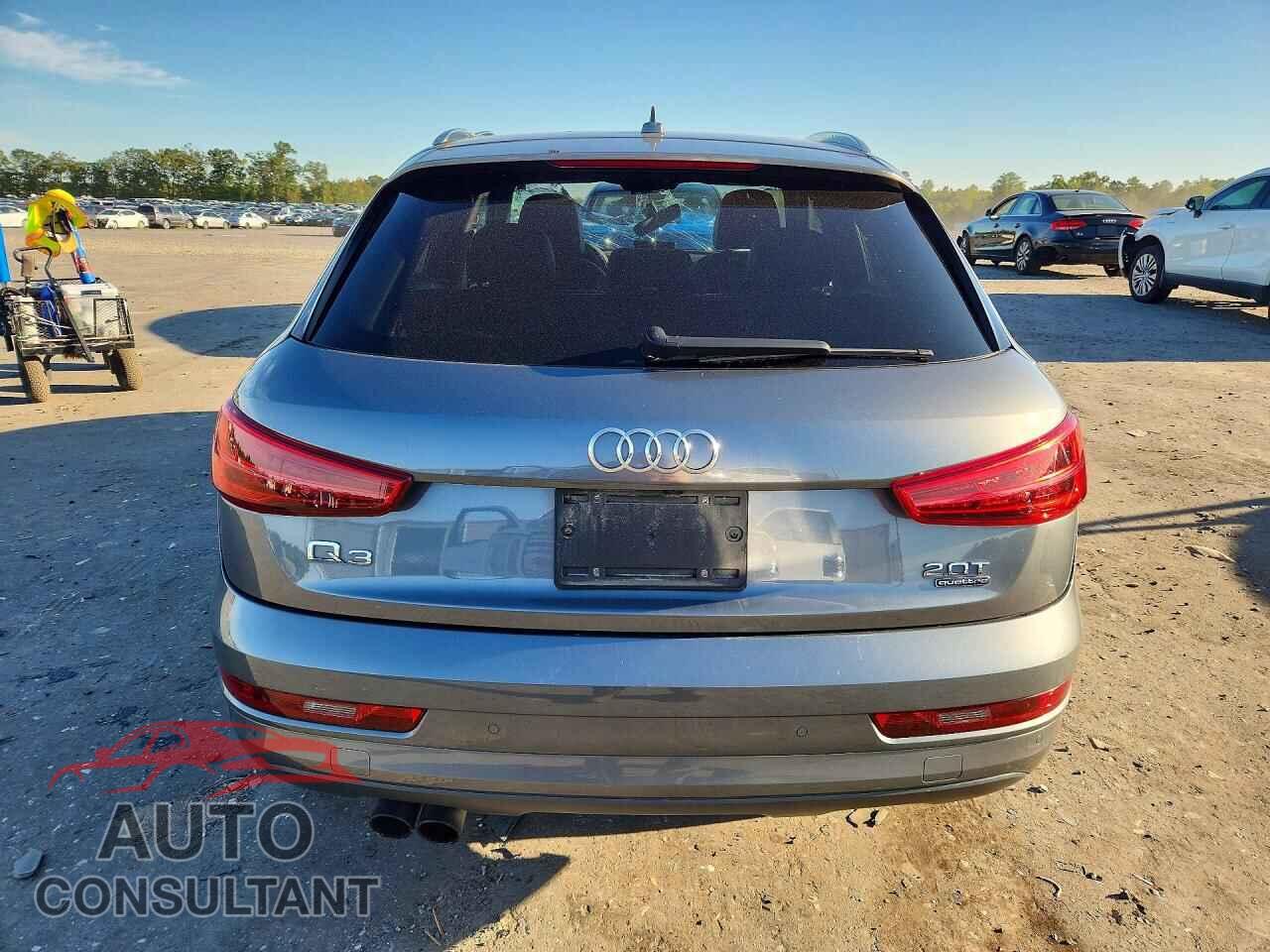 AUDI Q3 2017 - WA1ECCFS5HR011536